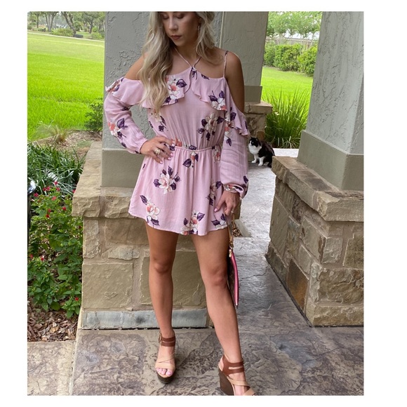 Trindy Clozet Boutique Pants - Blush Pink Floral Romper